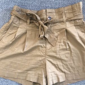 Madewell, tan, baggy shorts with belt, size 8